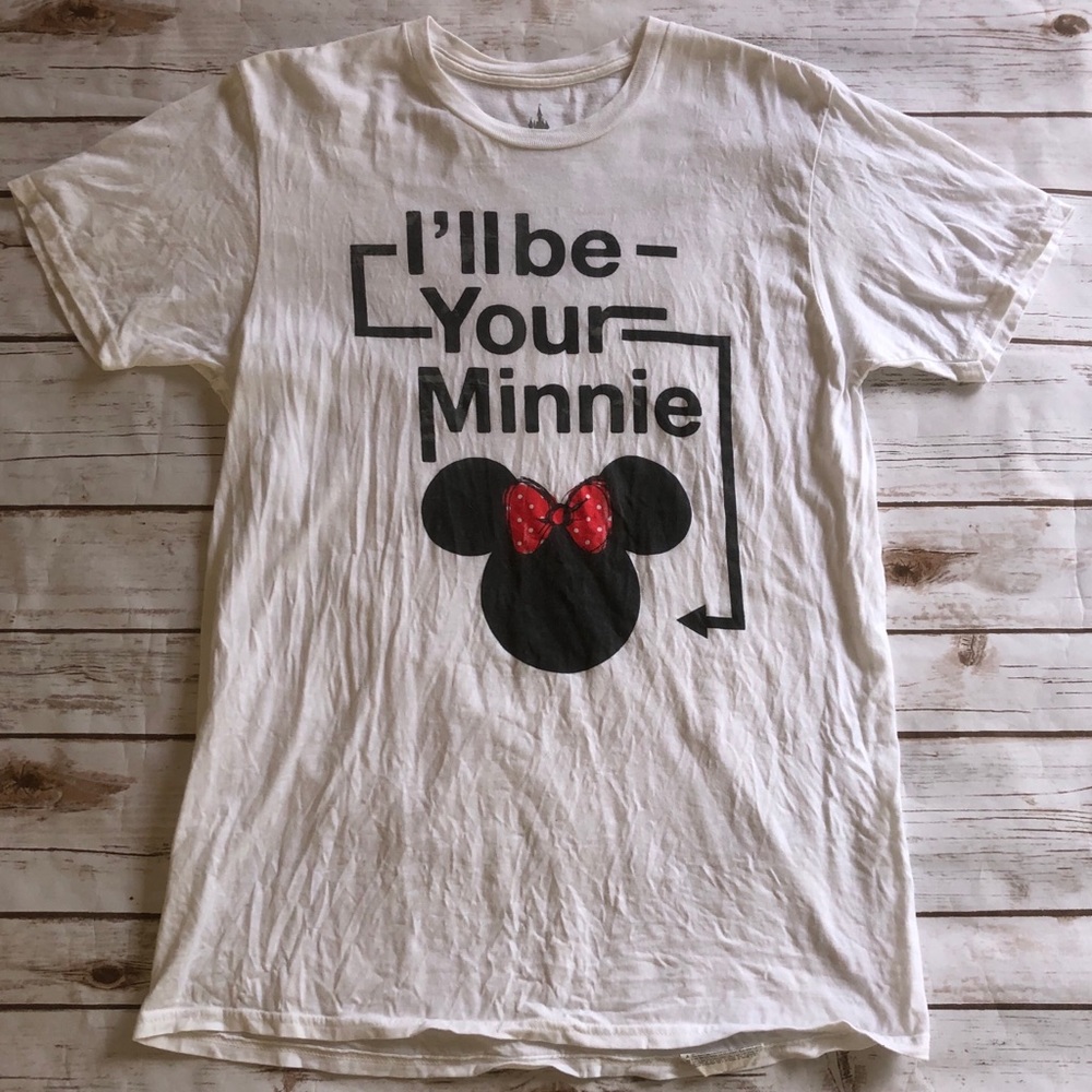 Minnie Mouse T-Shirt. Unisex Medium.